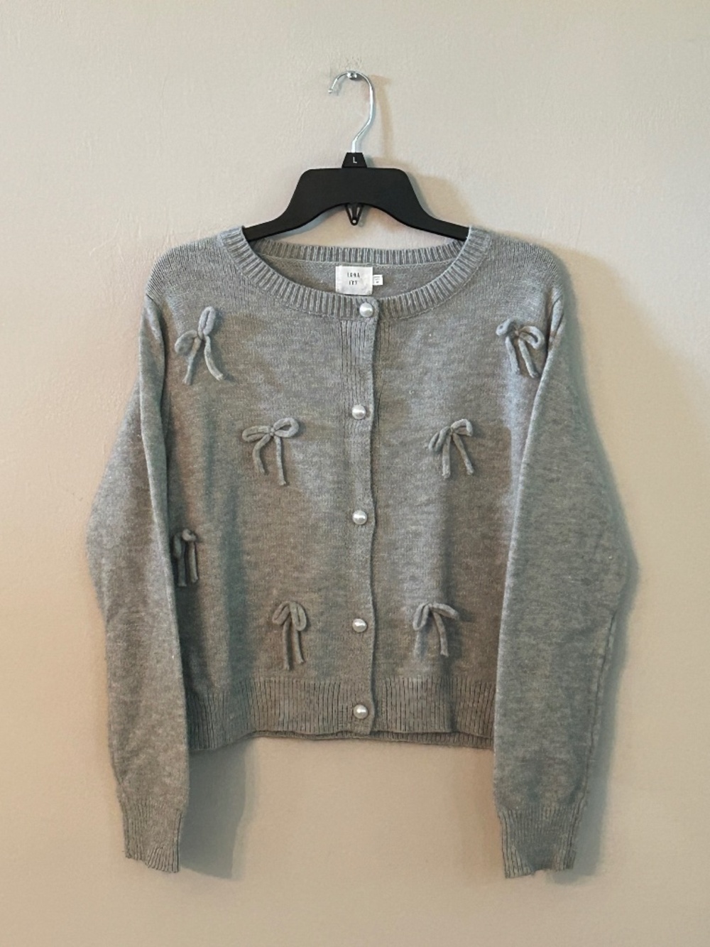 Luna Ivy Gray Bow Applique Pearl Button Cardigan Sweater M Coquette Balletcore
